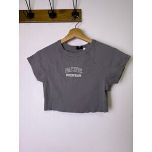 PacSun Pacific Sunwear Cropped Baby Tee Gray Graphic Top Size XS